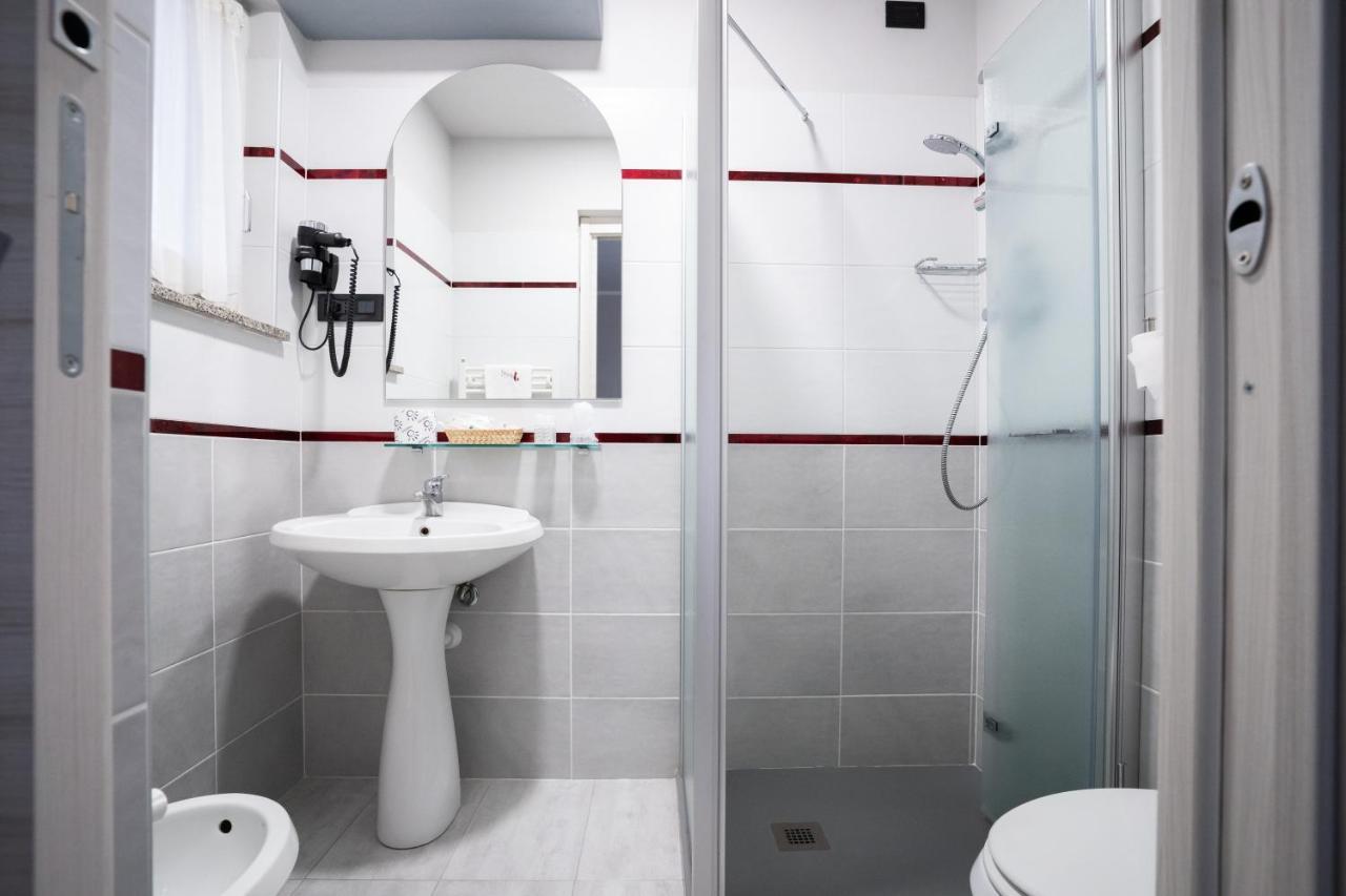 J Hotel Orbassano Buitenkant foto