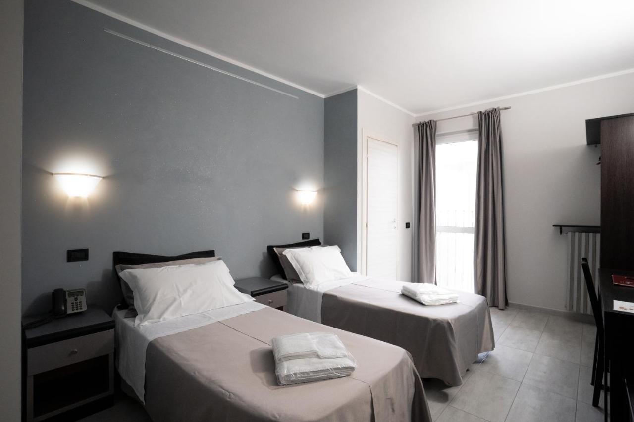 J Hotel Orbassano Buitenkant foto